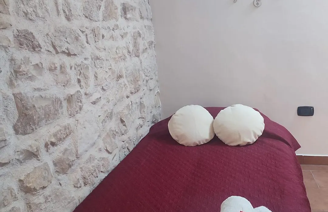 La casa nel vico-1