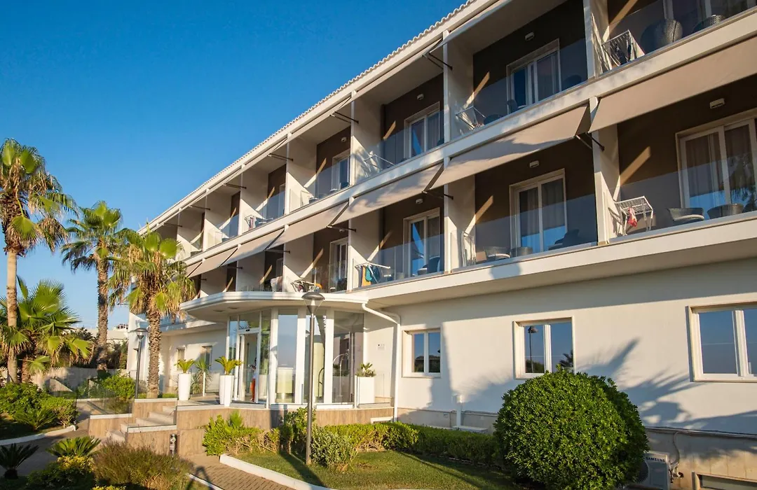 Ticho'S Greenblu Hotel-1