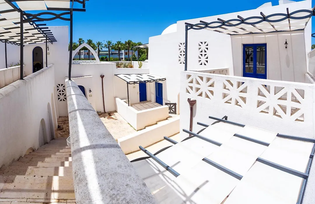 Araba Fenice Village-1