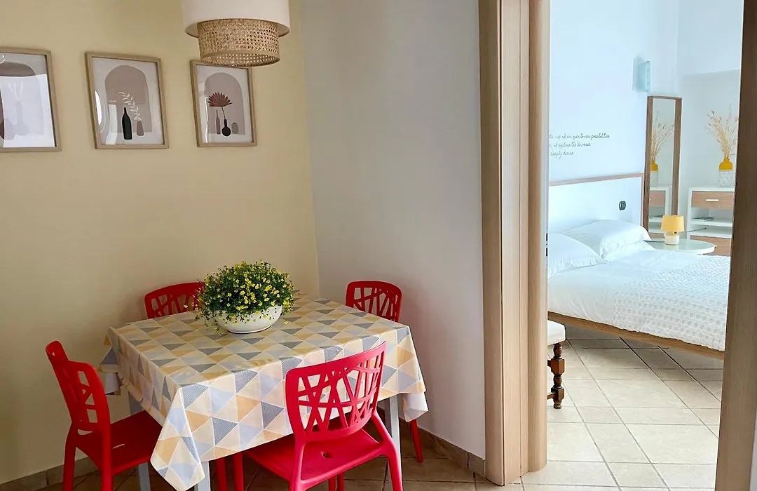 Ideal Rooms-1
