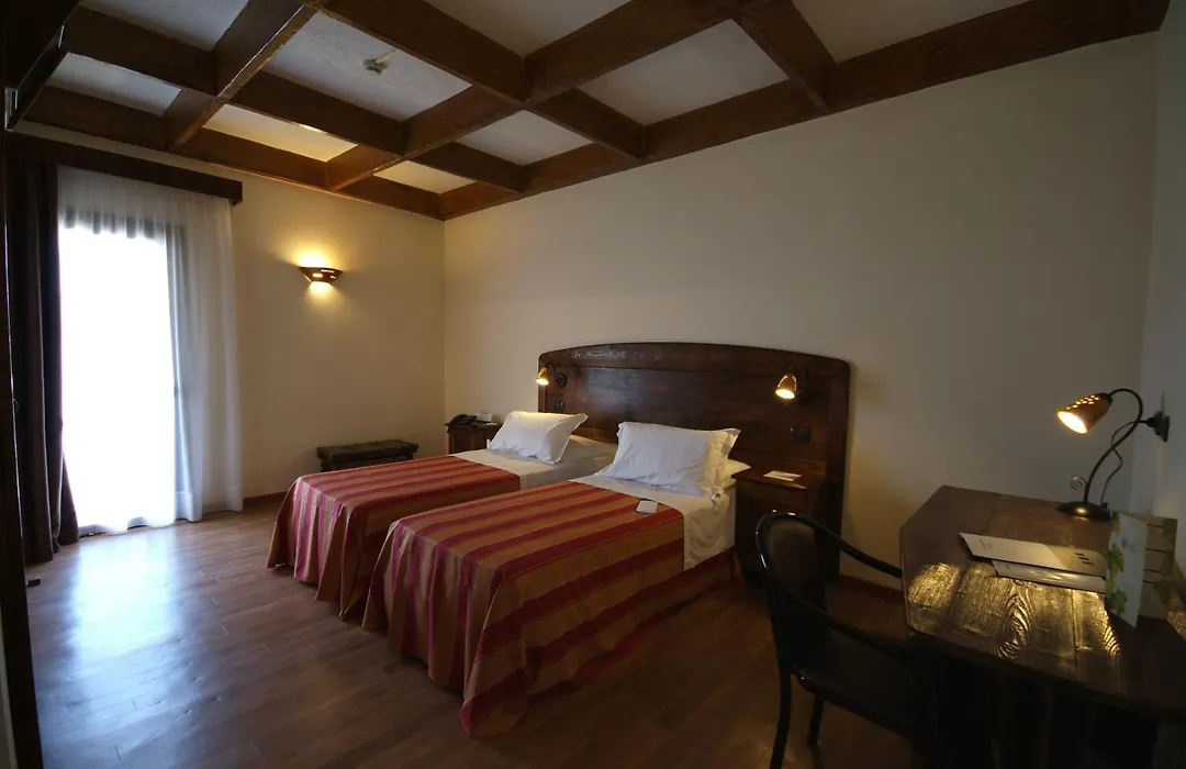 Una Hotels Regina Bari-1
