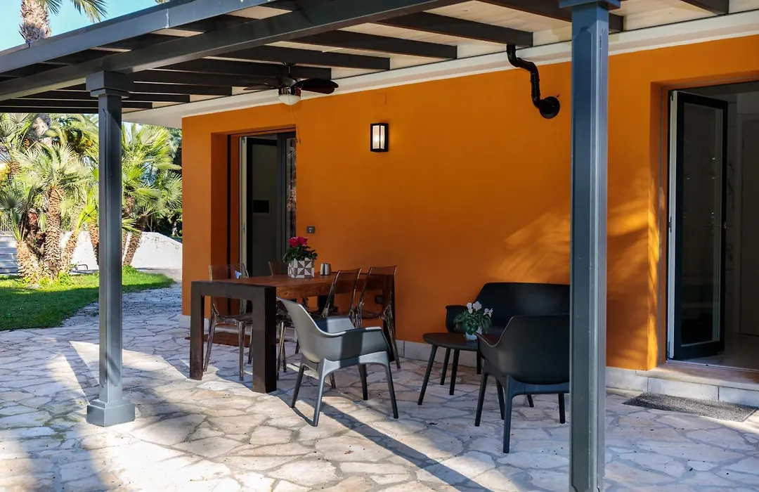 Villa Foresteria In The Garden - Happy Rentals-1