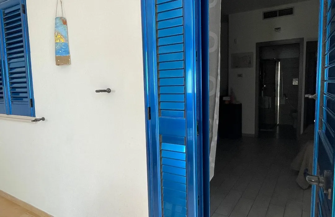La Margherita Fronte Mare con Terrazzo Privato sul Mare-1