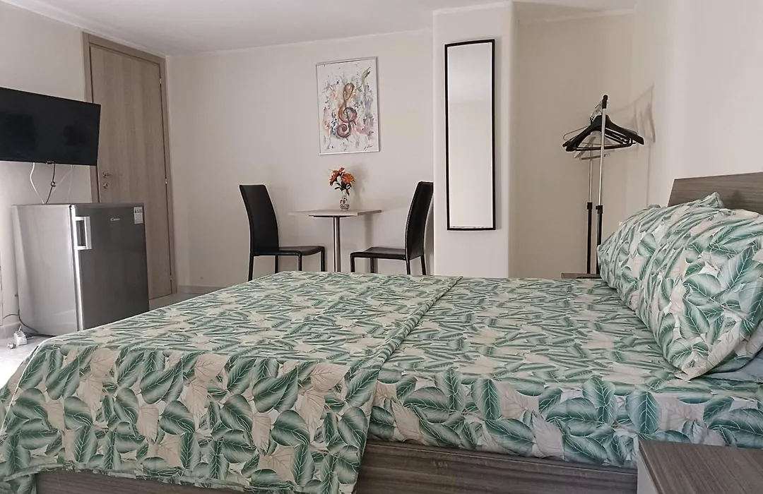 Casa Vacanza In Pieno Centro Storico Vicino Ostuni E La Riserva Di Torre Quaceto-1