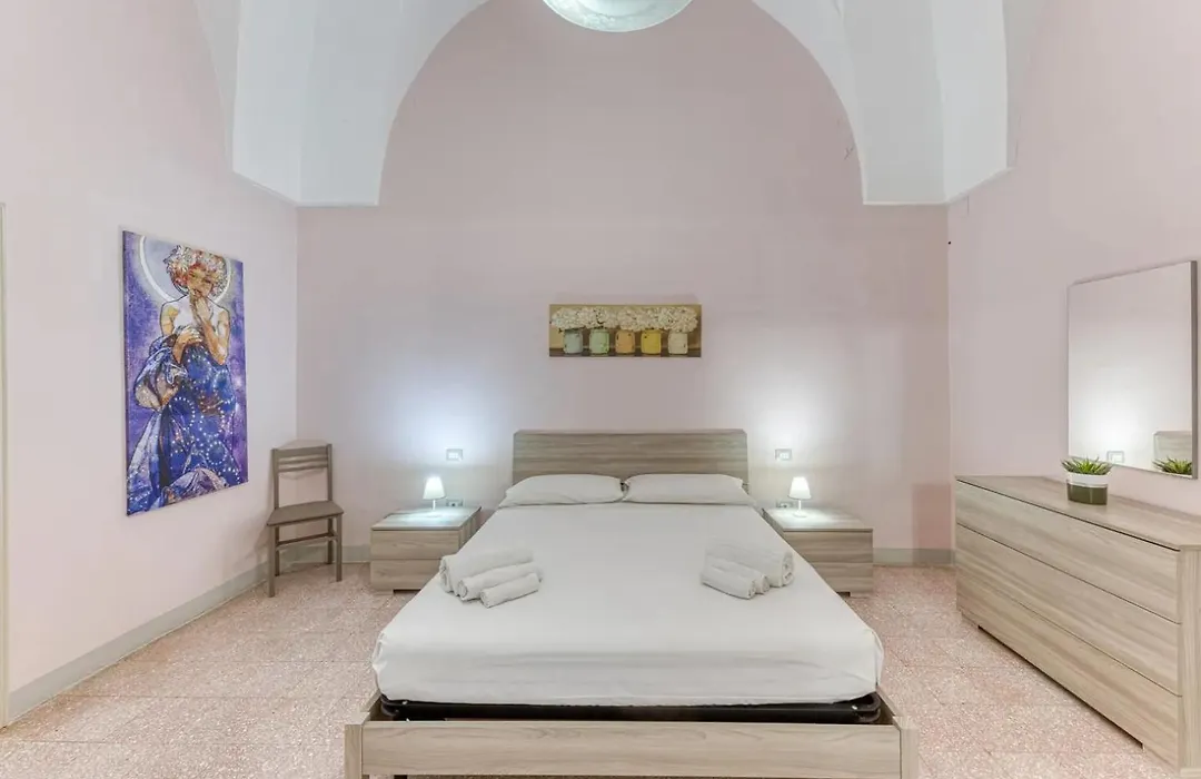 Palazzo Rondine - Affittacamere con cucina-1