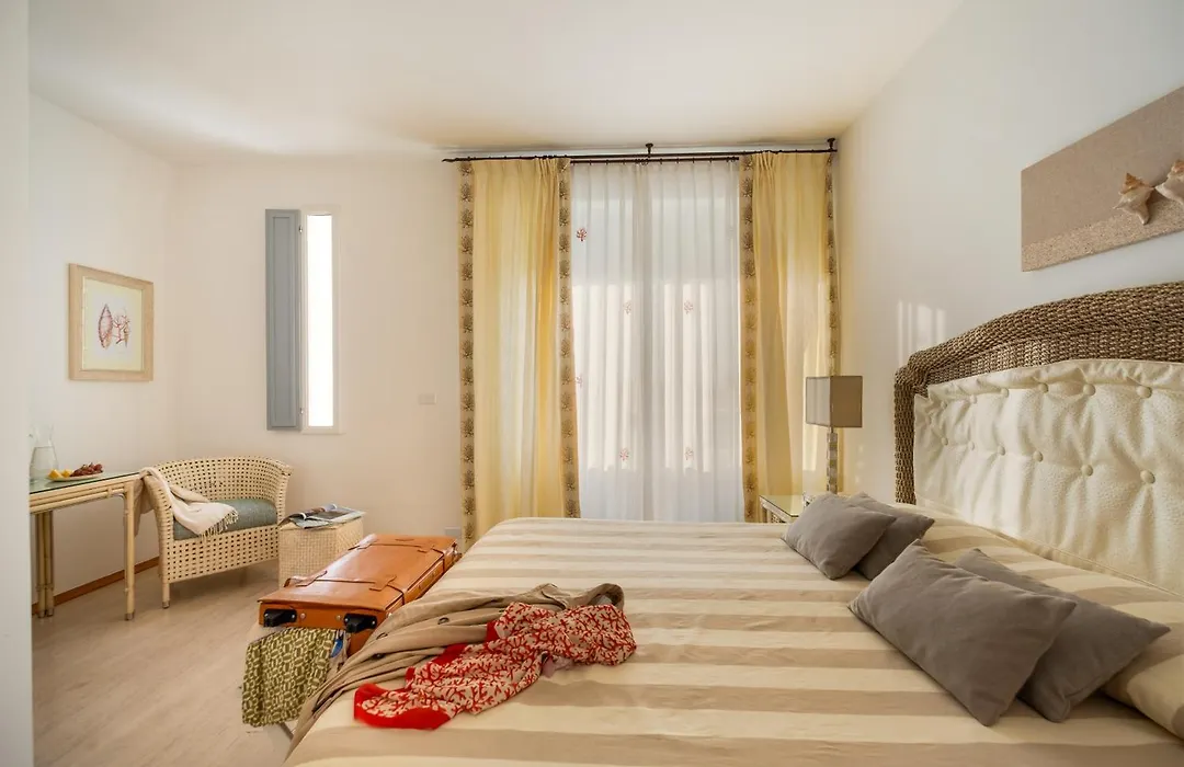 Relais Valle Dell'Idro - Rooftop & Sea View, Otranto-1