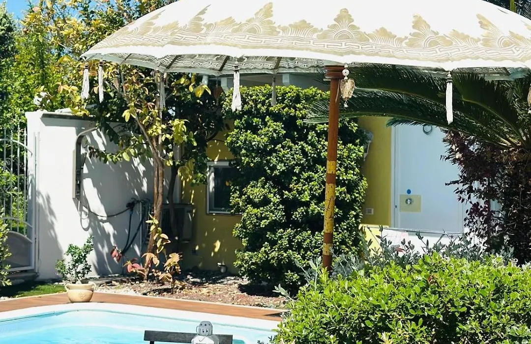 La Casa (Adults Only)-1