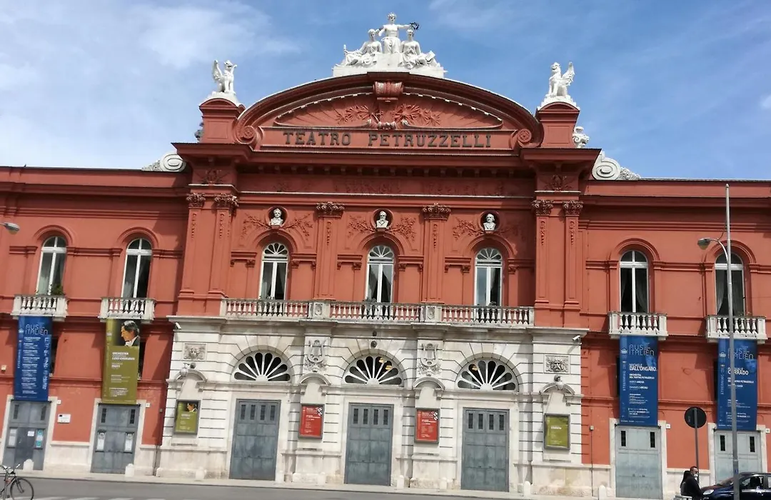 Cosmopolitan-Bari-1