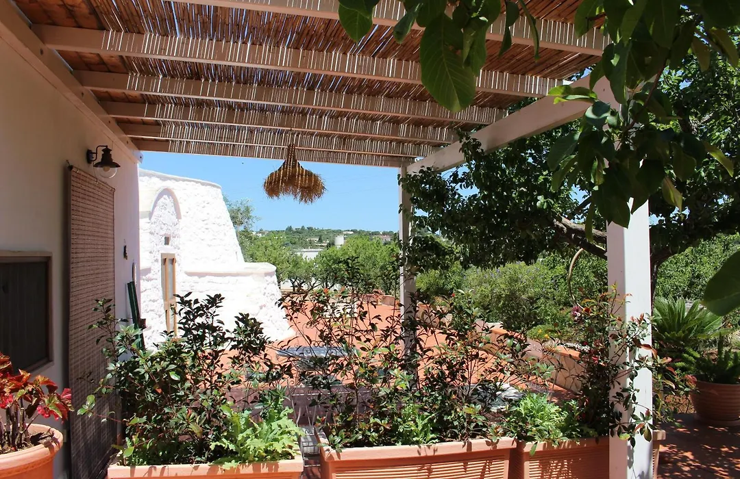 Trullo Il Melograno-1