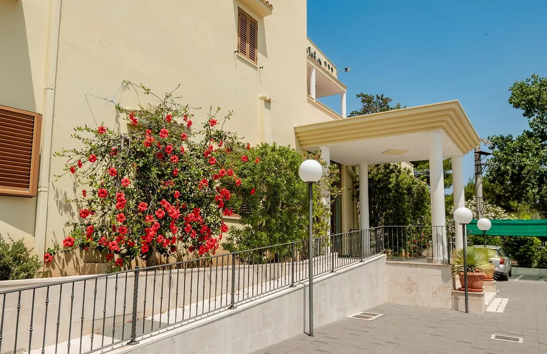 Hotel Sfinalicchio-1