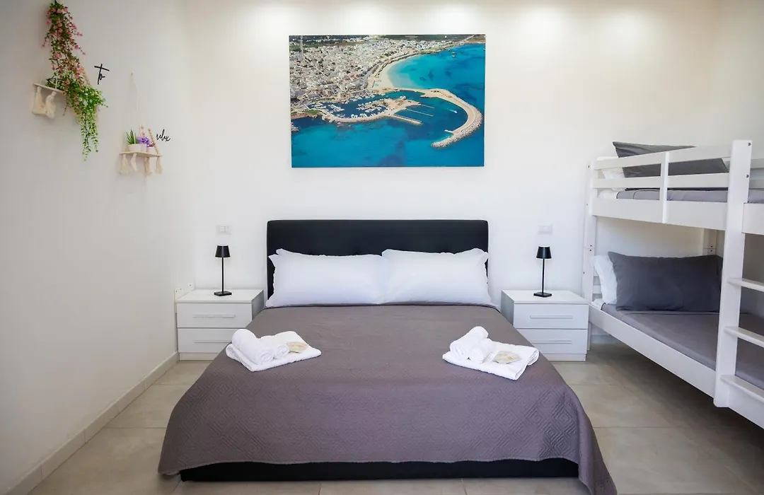 Villa Leonardo San Foca - Room, Pool & Restaurant-1