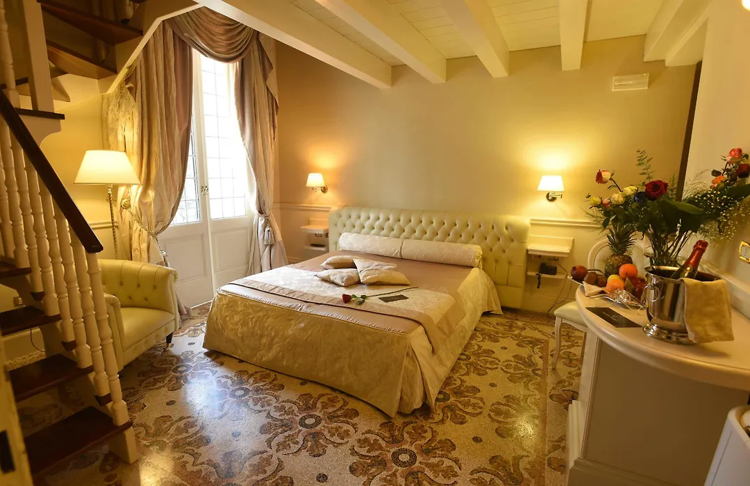 Santa Chiara Suite Hotel & Spa - Lecce-1