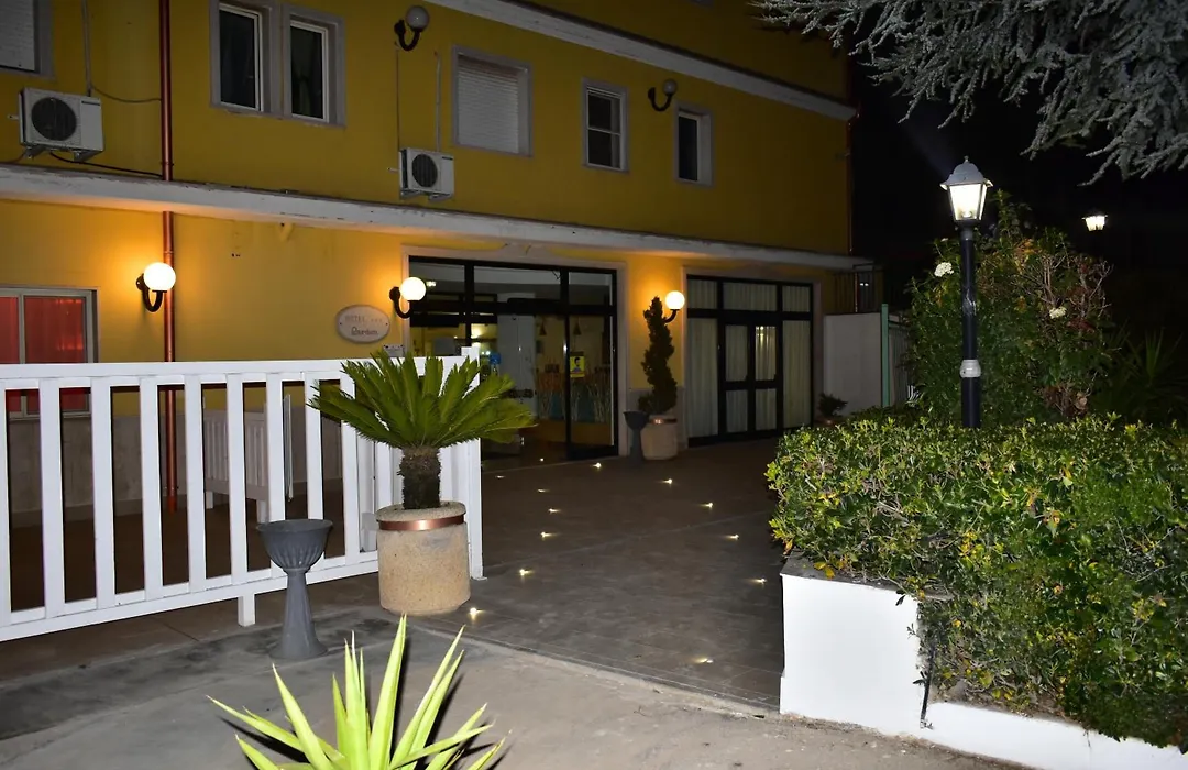 Hotel Garden-1
