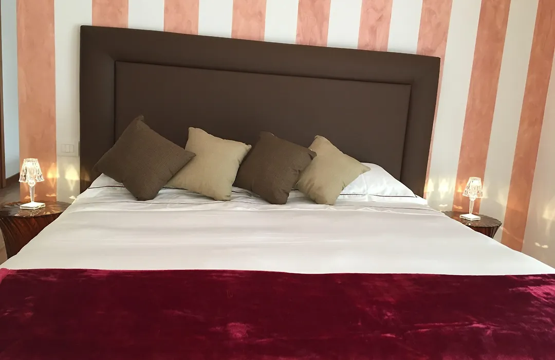 Carone Suite-Charme&Pool-1