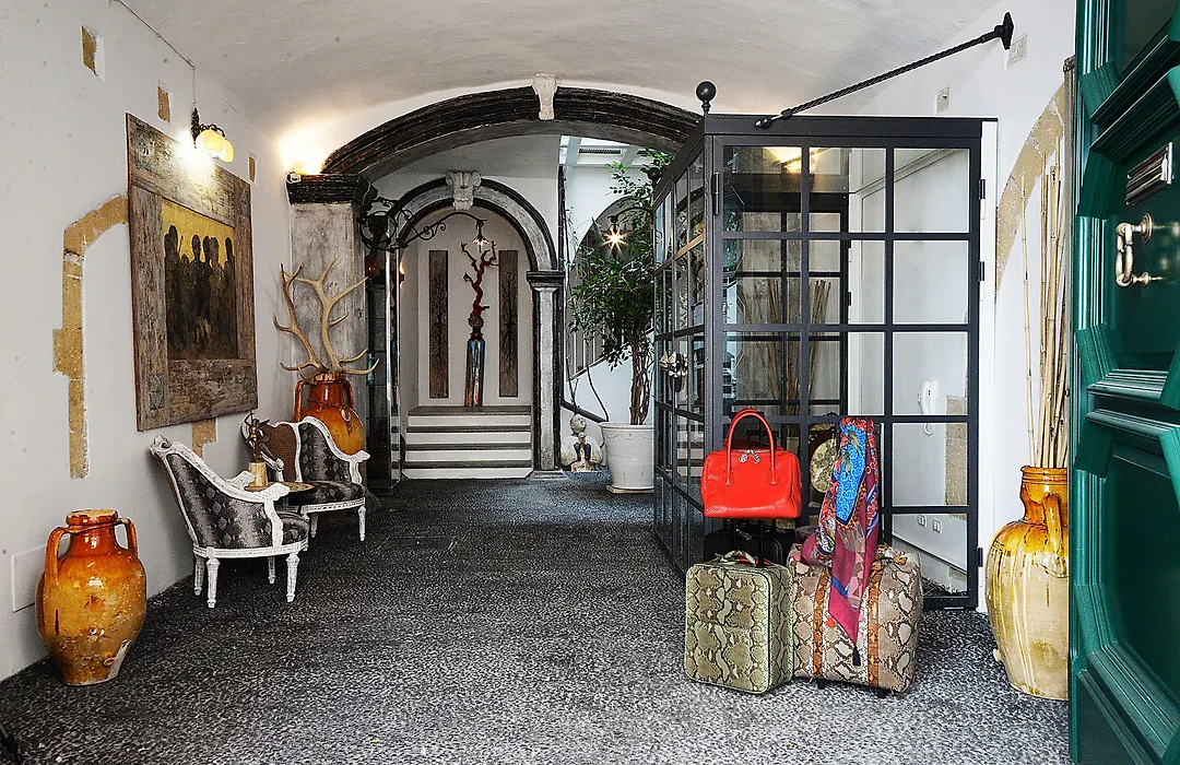 Palazzo Salapolis - Luxury Apartments-1