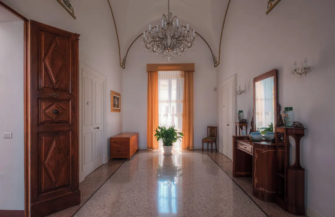 Relais Palazzo Vaglio-1