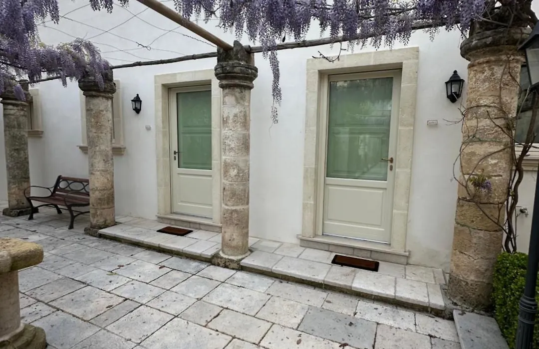 Sine Tempore B&B-1
