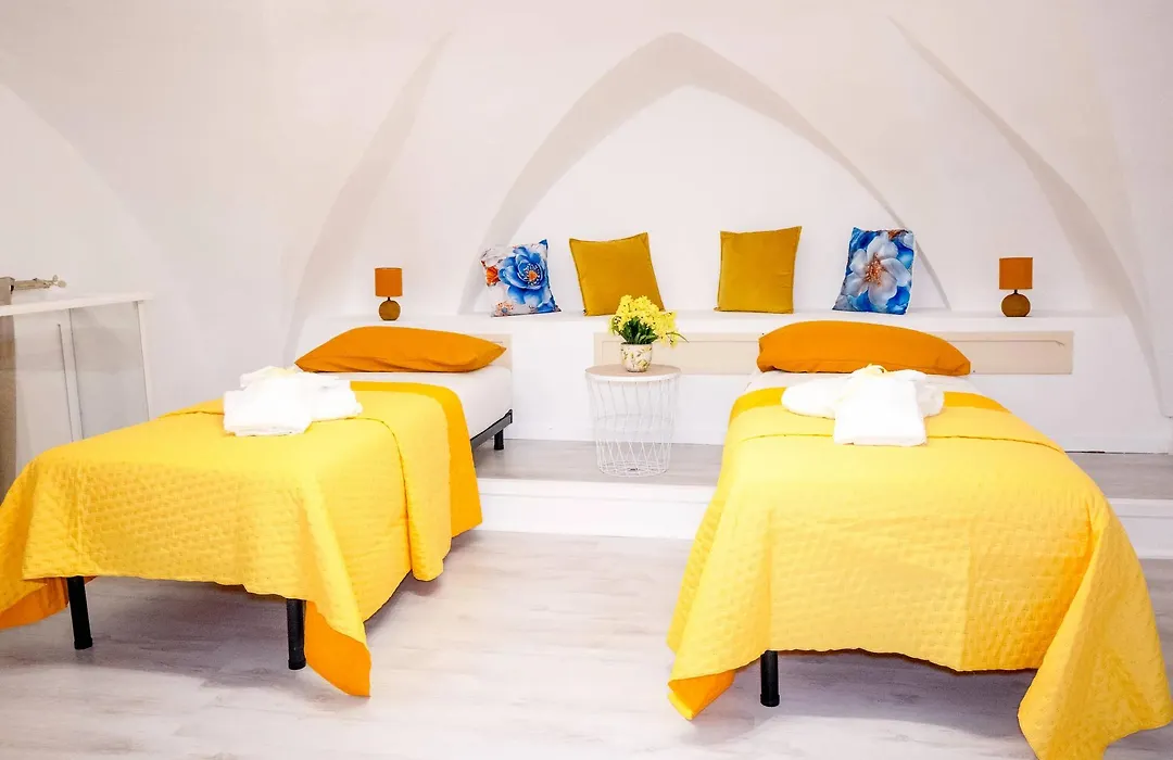 Miro B&B-1