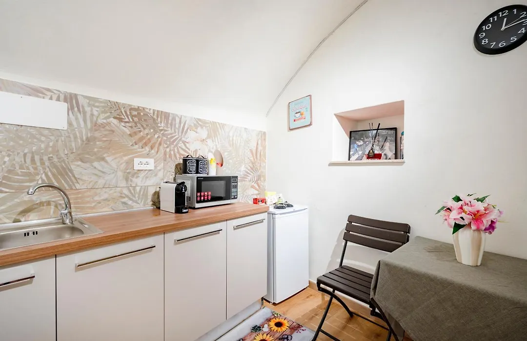 B&B Martini Home 11-1