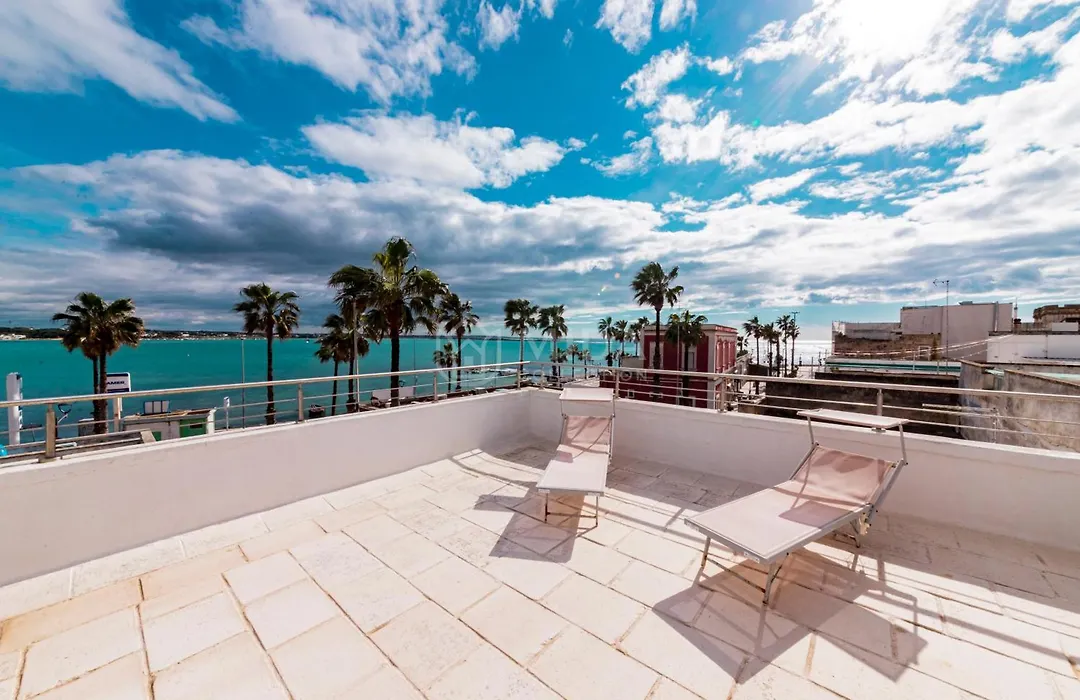 Dio Del Mare Luxury Room-1