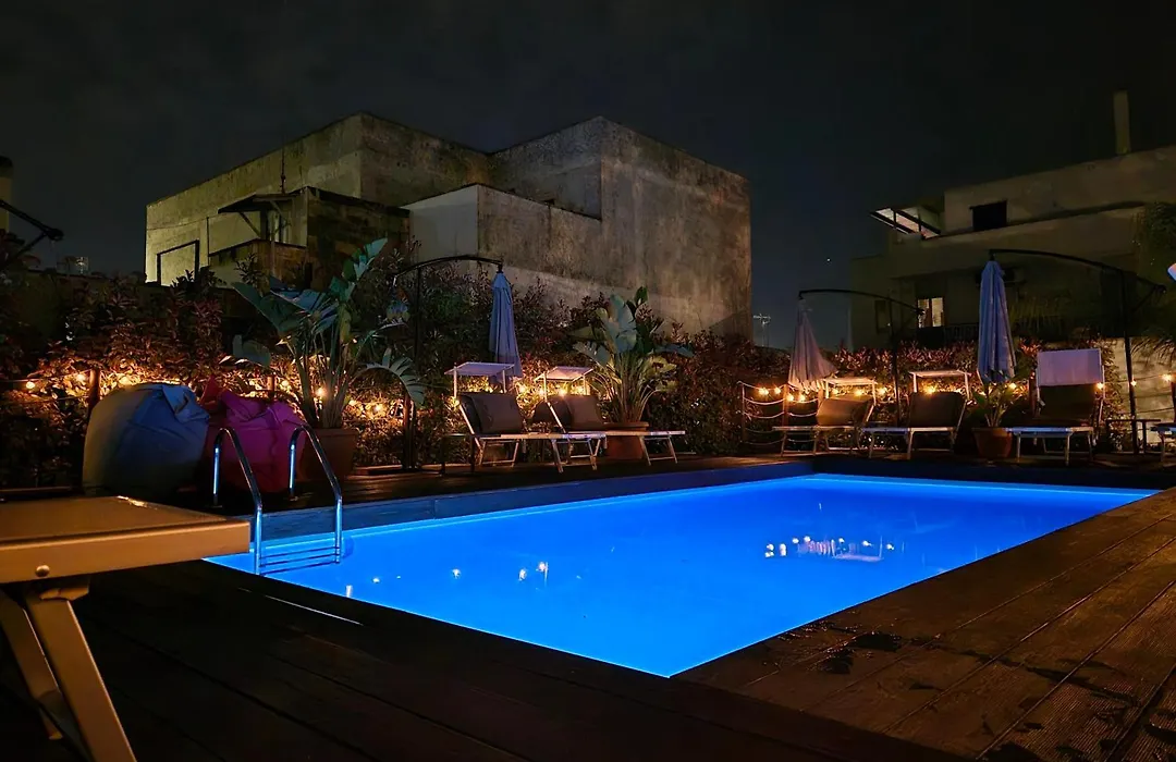 Il Giardino Di Flora Con Piscina & Jacuzzi-1