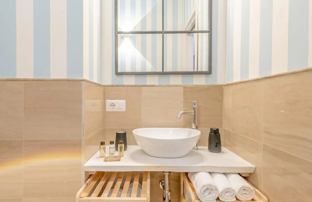 City Gate - Luxury Suites-1