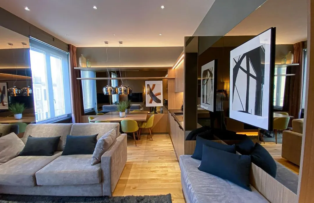 Luxurious Apartments In The Center Of Rome-1
