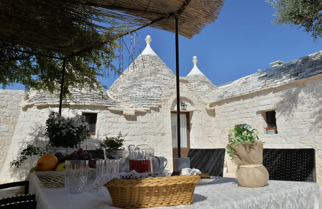 I Trulli Del Nonno Michele-1