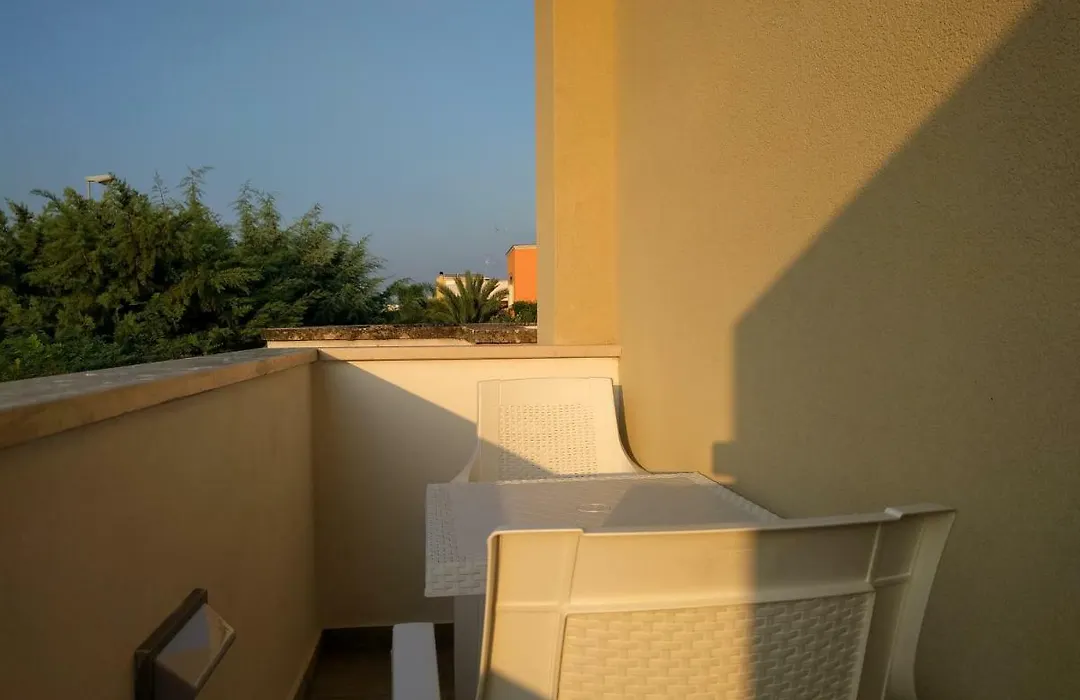 Camere Mare Manu-1