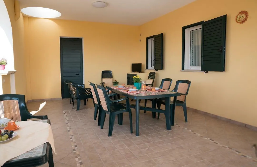 Casa Jacqueline Pescoluse-1