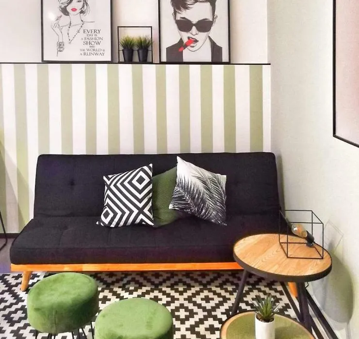 Vogue Suite Home-1