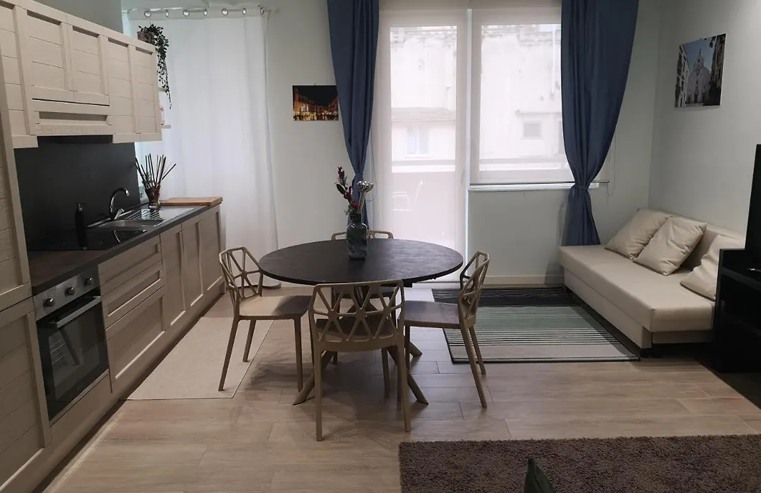 Urban Chic Home-1