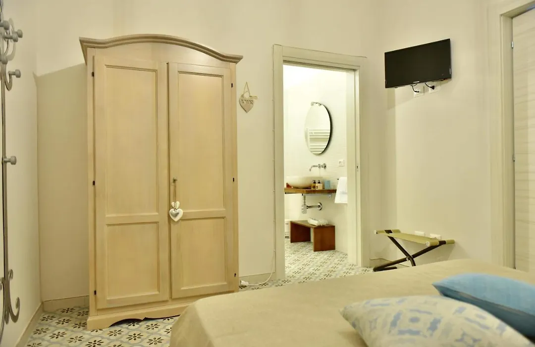 D.Home-1