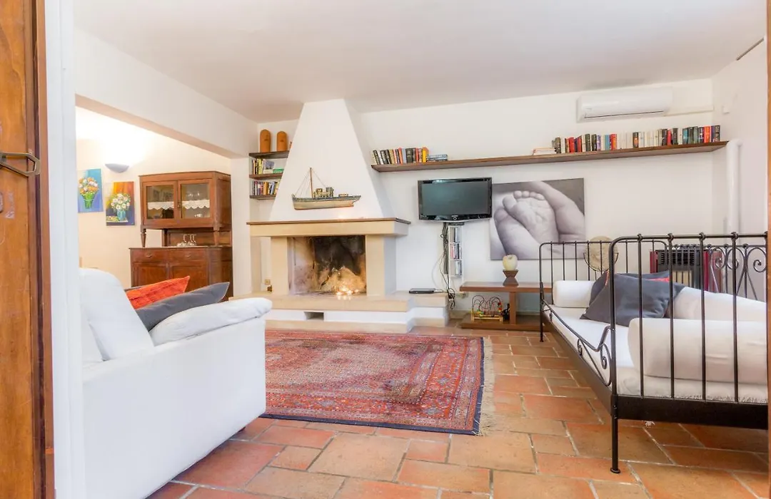 B&B Villa I 2 Leoni-1