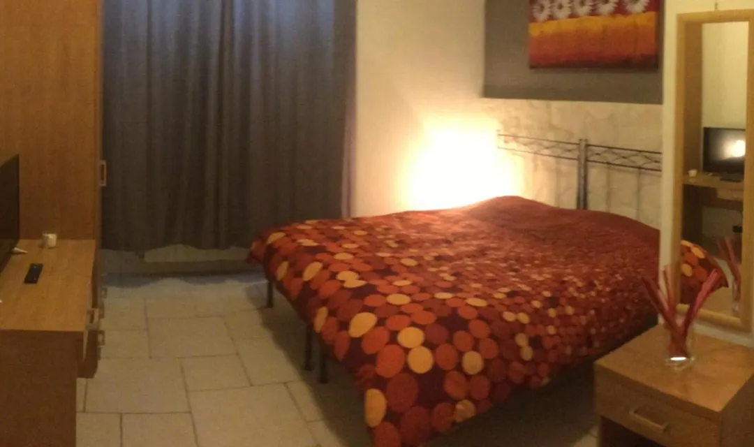 Bed And Breakfast Top Class-1