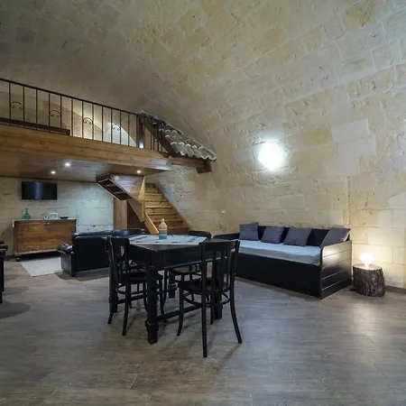 Roberto'S Guest House-3