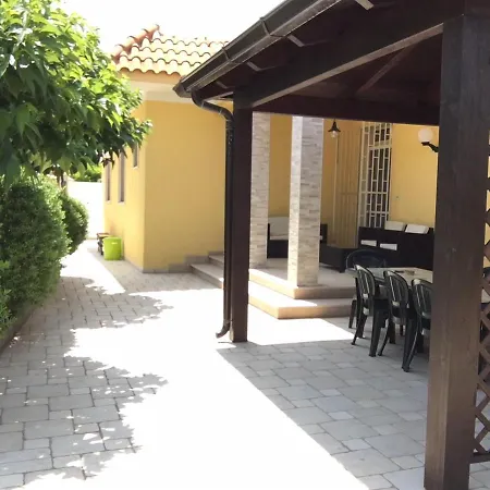 Punta Prosciutto Apartments To Rent-3
