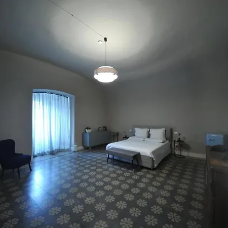Palazzo Ietri Corso Vittorio Emanuele Rooms-2