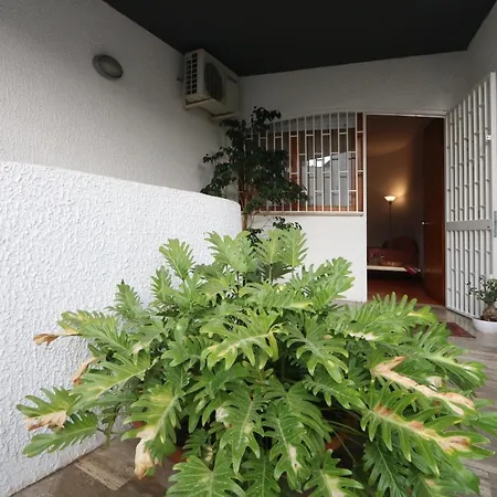 Bari Suite Apartment Barone 12 Free Parking-2
