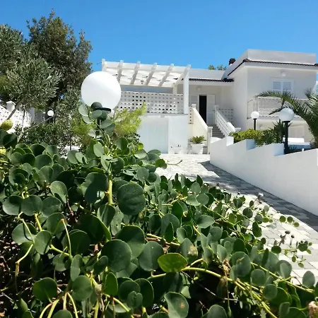 Villa Satyria B&B-2