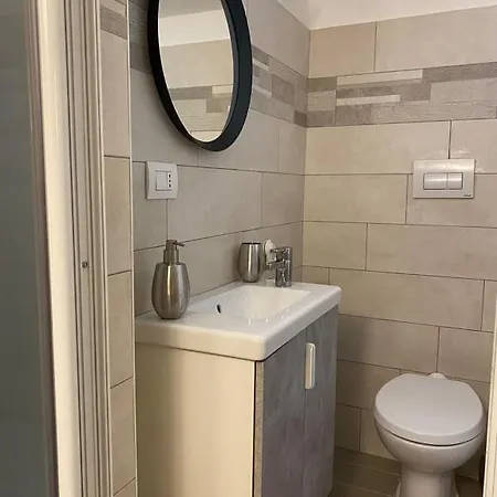 Iris Apartment-3