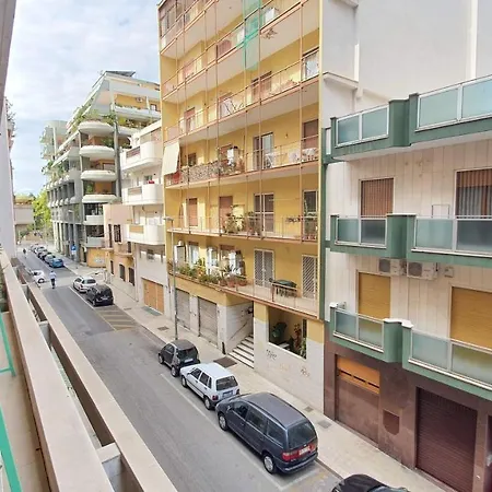 Comfy Vito Rooms With Ensuite And Parking - Bari Policlinico-3
