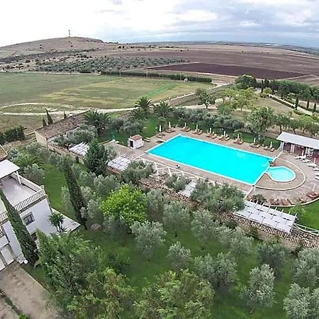 Stunning Home In San Giovanni Rotondo With 2 Bedrooms, Wifi And Outdoor Swimming Pool-2