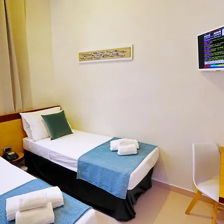 Piccadilly Hotel-3