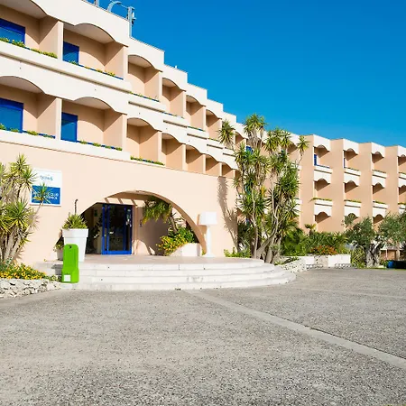 Araba Fenice Village-2