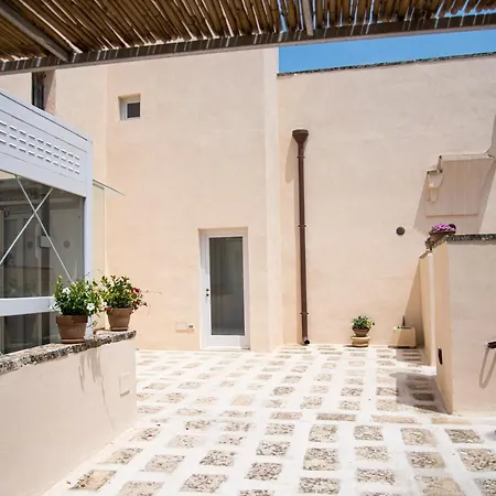 Palazzo Garibaldi - Luxury Suites-3