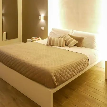 La Banchina Holiday Rooms-3