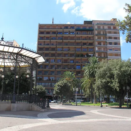 Hotel Plaza-3