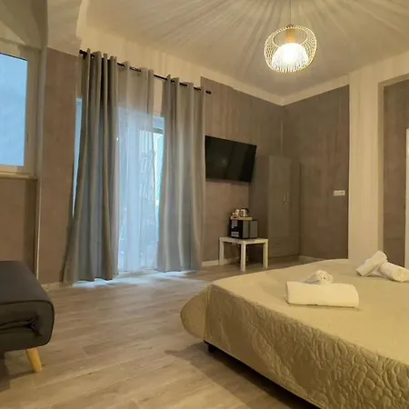 Cconforthotels R&B Gary House-2