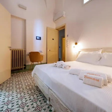 Damasa Rooms-3